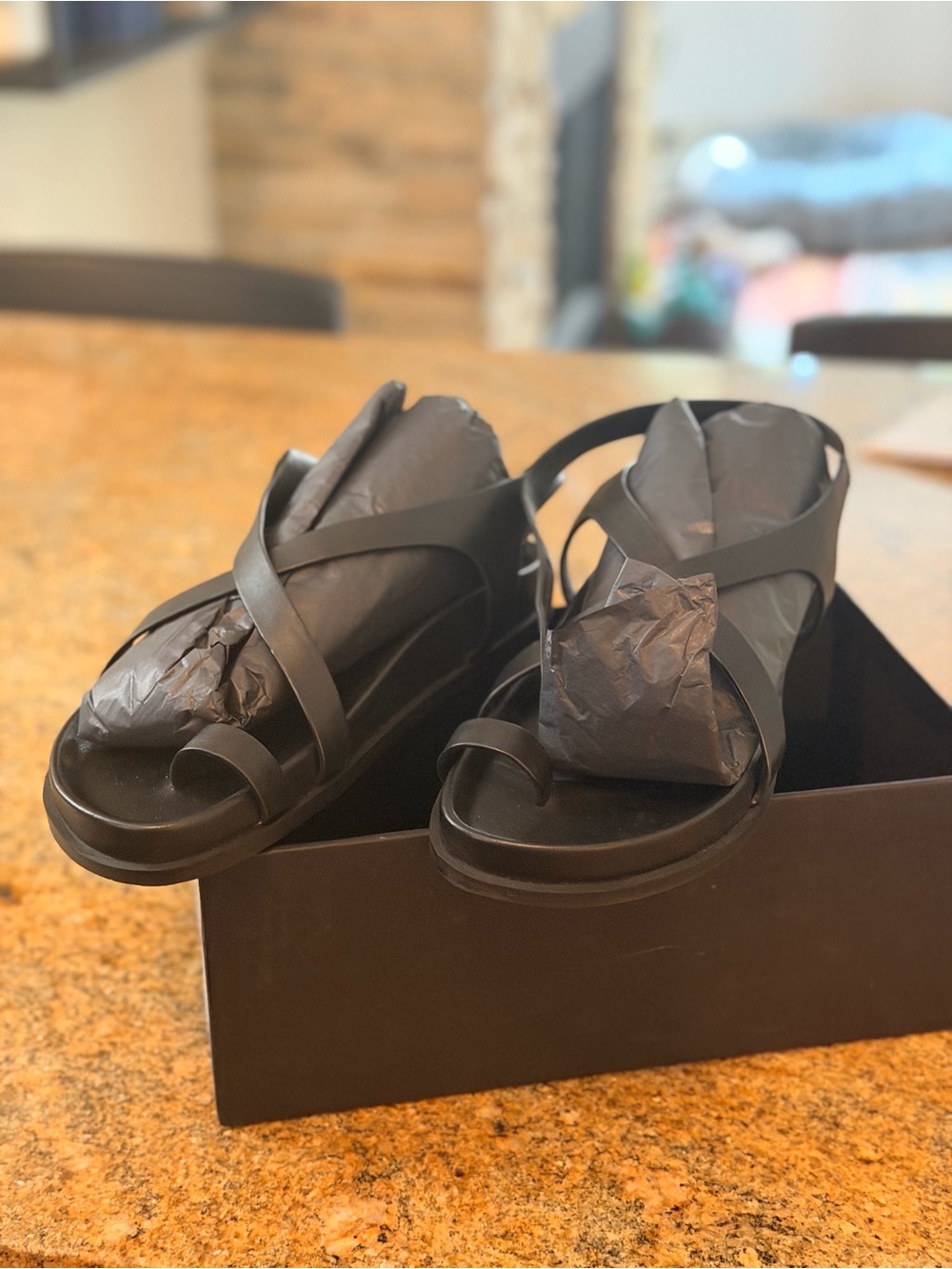 A.EMERY Jalen Slim Sandal - Picture 2 of 9